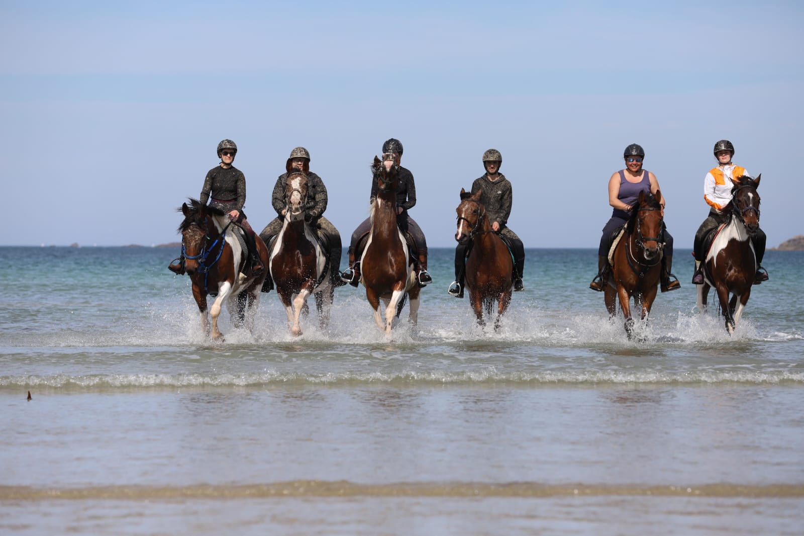 photo-promenade-sur-la-plage-la-grande-randonnee